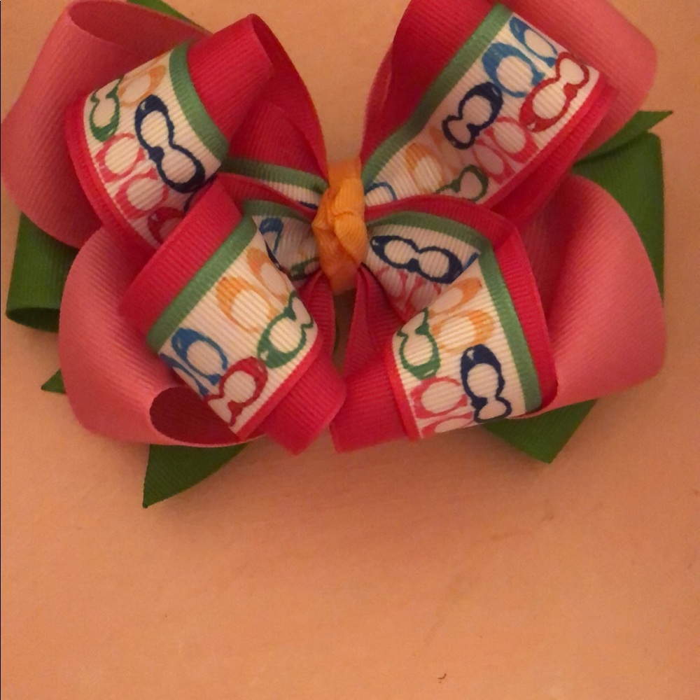 Bows! - Picture 2 of 8